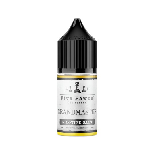 Five Pawns Grandmaster Salt Likit 30ml, siyah kapaklı premium e-likit şişesi.